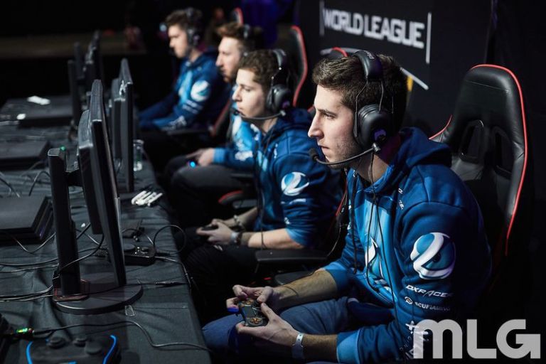 Luminosity sweep Team Envy to reclaim first place in Division B of the ...