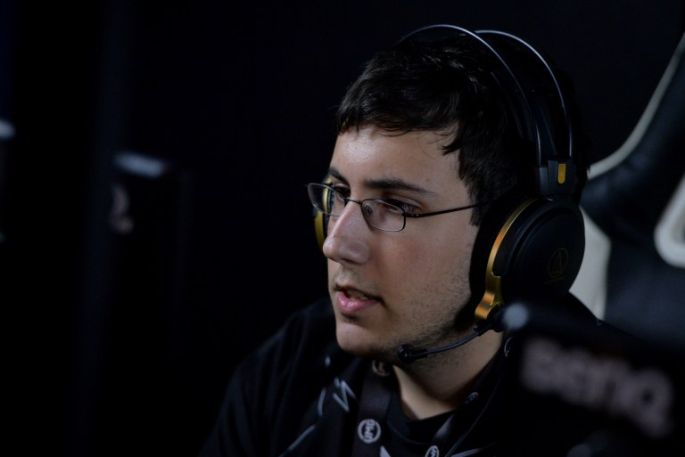 Neslo is a free agent for Call of Duty: WWII—and he already has a team ...