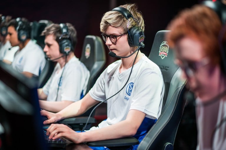 Schalke 04 return to the EU LCS in 2018 - Dot Esports