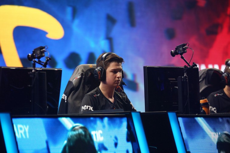 Febiven returns to H2K - Dot Esports