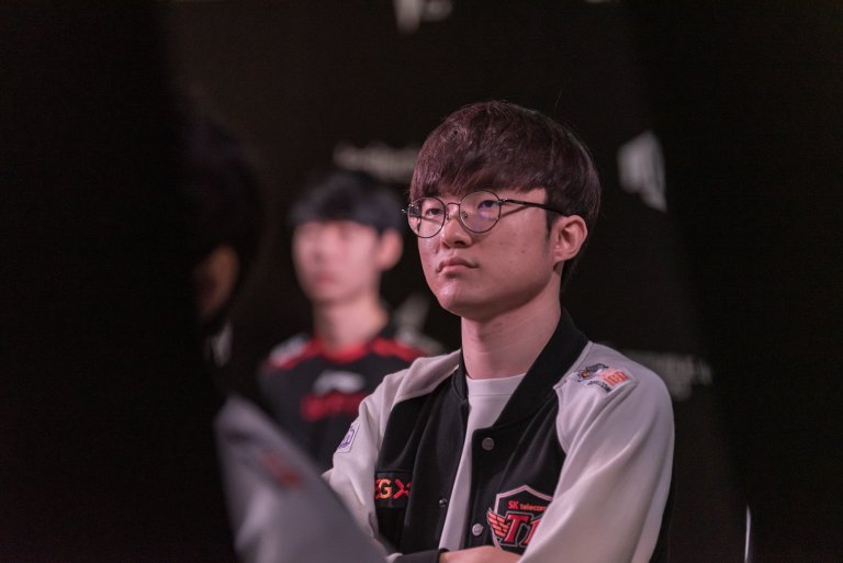 SKT sweep Kingzone to continue their win streak in the 2019 LCK Summer ...