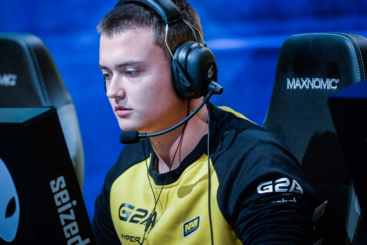 NAVI seized playing at a tournament