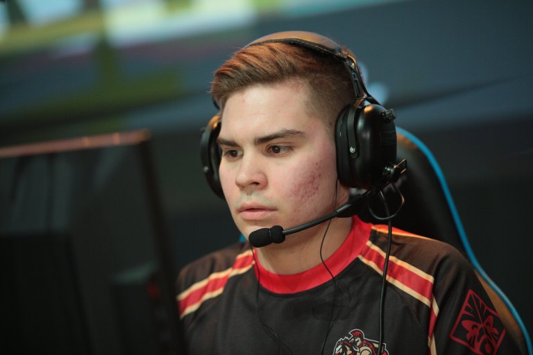 HellRaisers take down Geek Fam to move on at Dota Summit 11 - Dot Esports