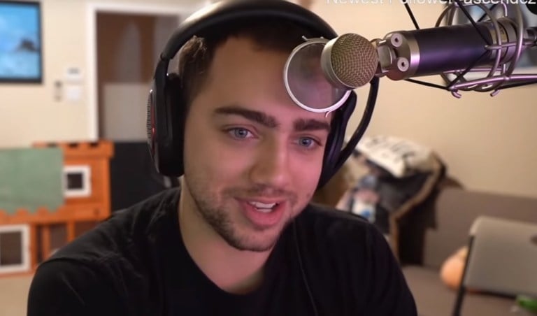 Mizkif reveals that his Discord server with more than 55,000 members was  hacked