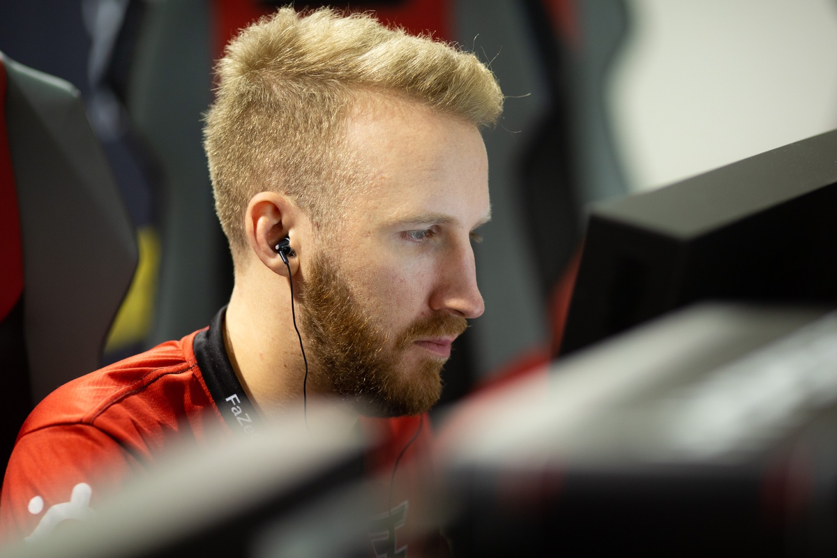 Olofmeister, a Counter-Strike player, sits at PC playing CS:GO.