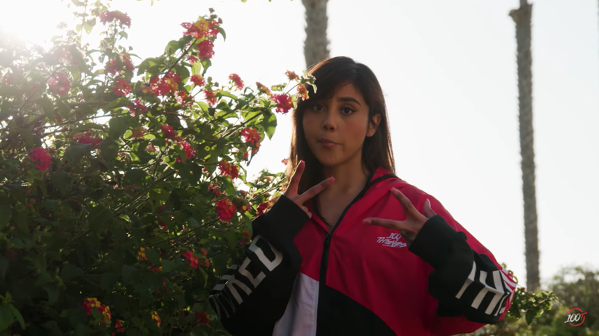 Bilingual Twitch Streamer Neekolul Joins 100 Thieves' Talent Roster – The  Hollywood Reporter