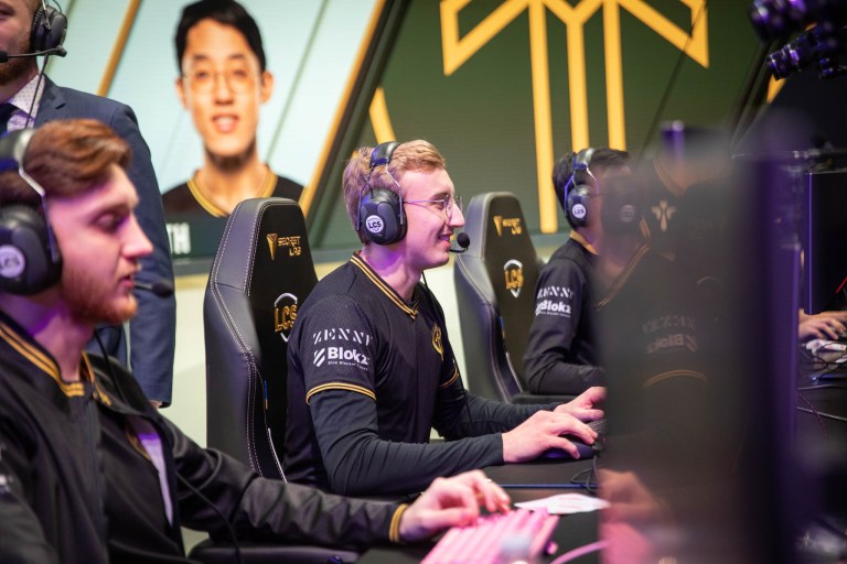 Evil Geniuses signs Goldenglue to extension for rest of 2020 season ...