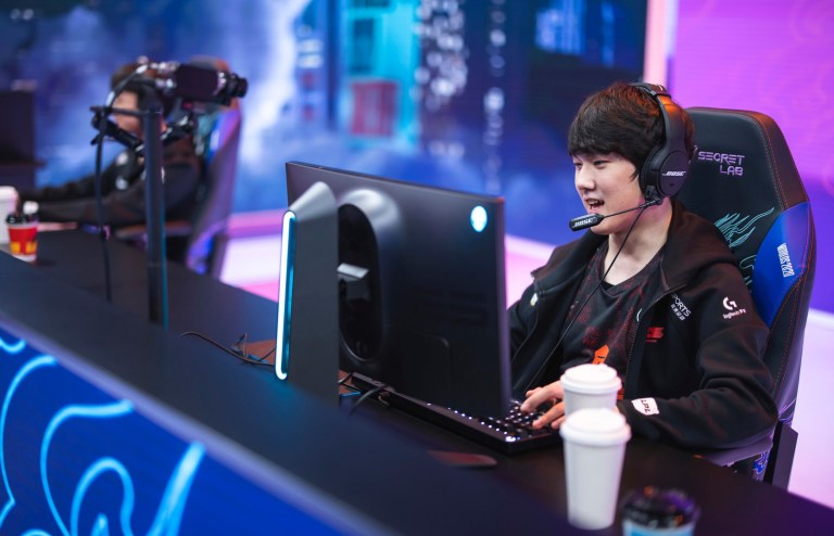 The 5 biggest questions surrounding the 2021 LPL season