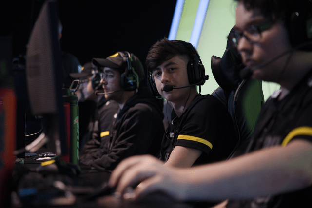 OpTic Texas eliminate Seattle Surge to punch ticket to Sunday at CDL Major  3 - Dot Esports