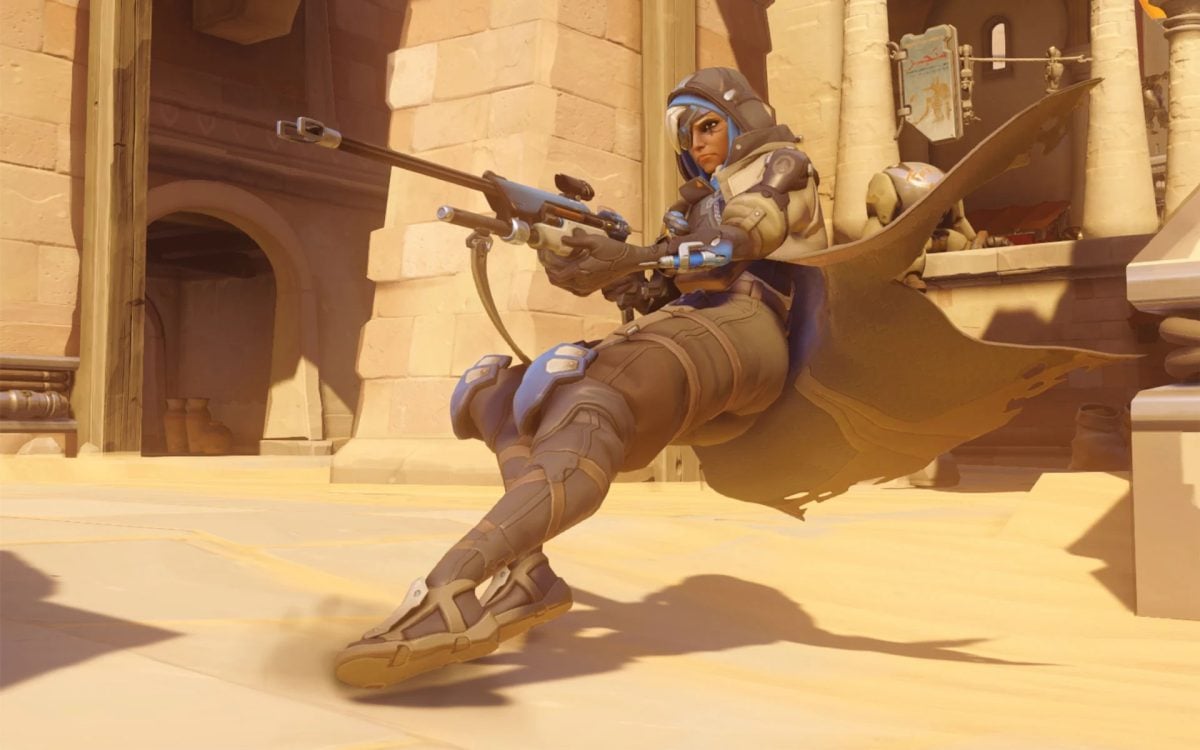 Ana holding her sniper rifle in Overwatch 2.