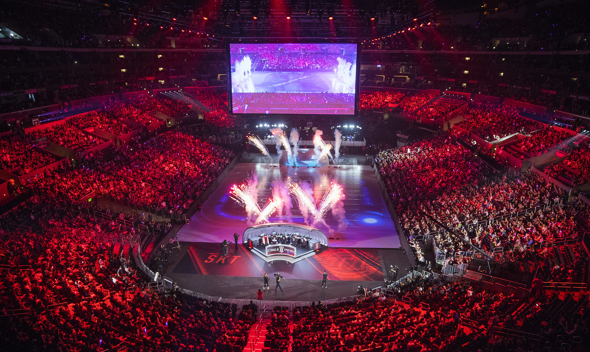 Riot officially announces multi-city North American tour, venues for 2022 League of Legends World Championship