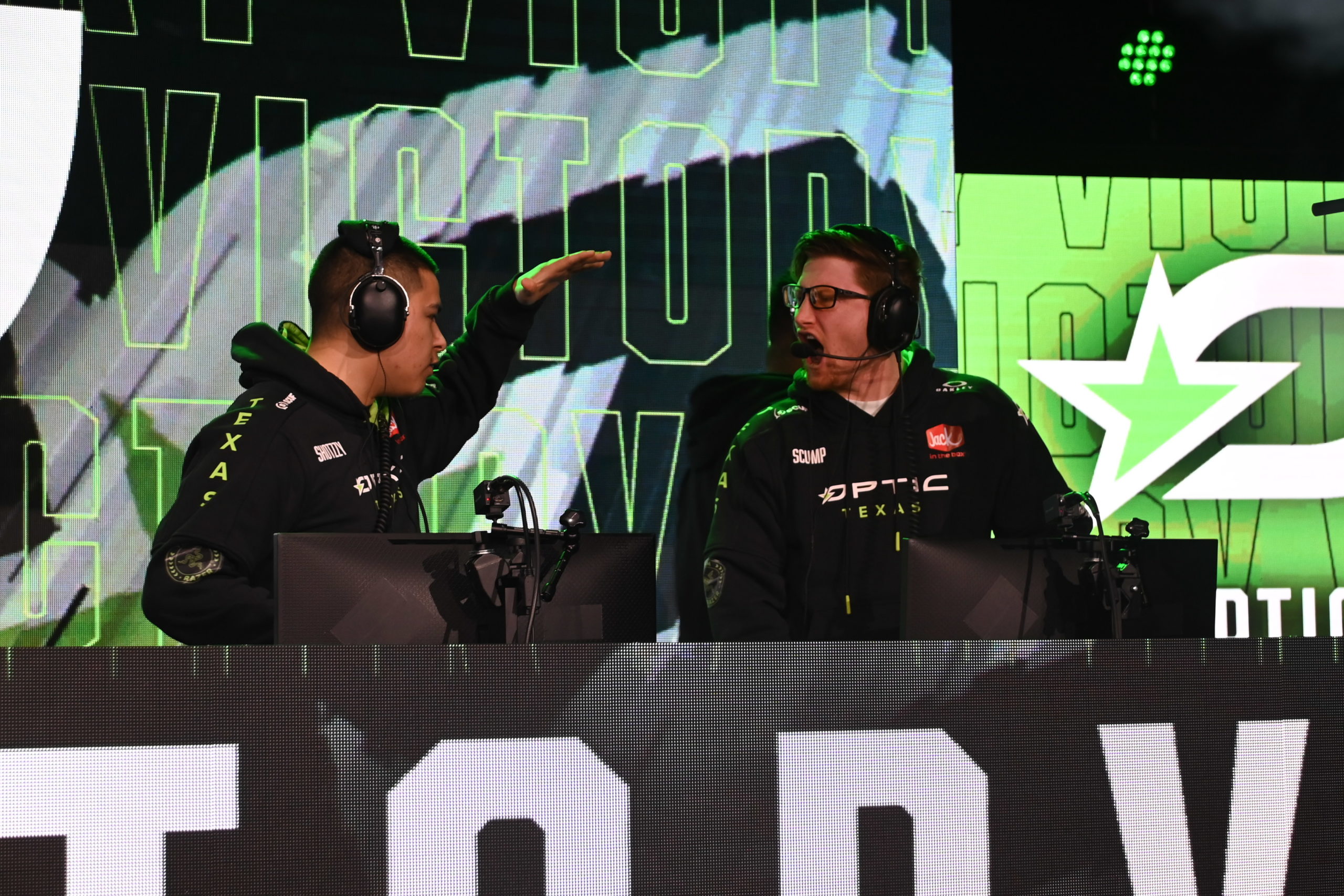 Dashy-to-Huke shuffle instantly pays dividends for OpTic in CDL clash  against Boston Breach - Dot Esports