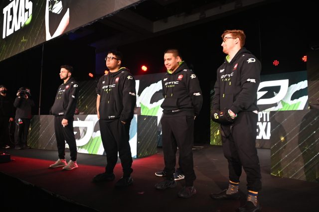 Dashy-to-Huke shuffle instantly pays dividends for OpTic in CDL clash  against Boston Breach - Dot Esports