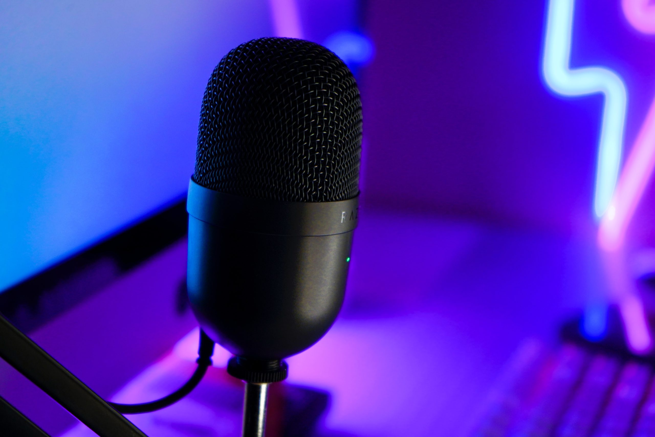Best budget microphone for gaming - Dot Esports