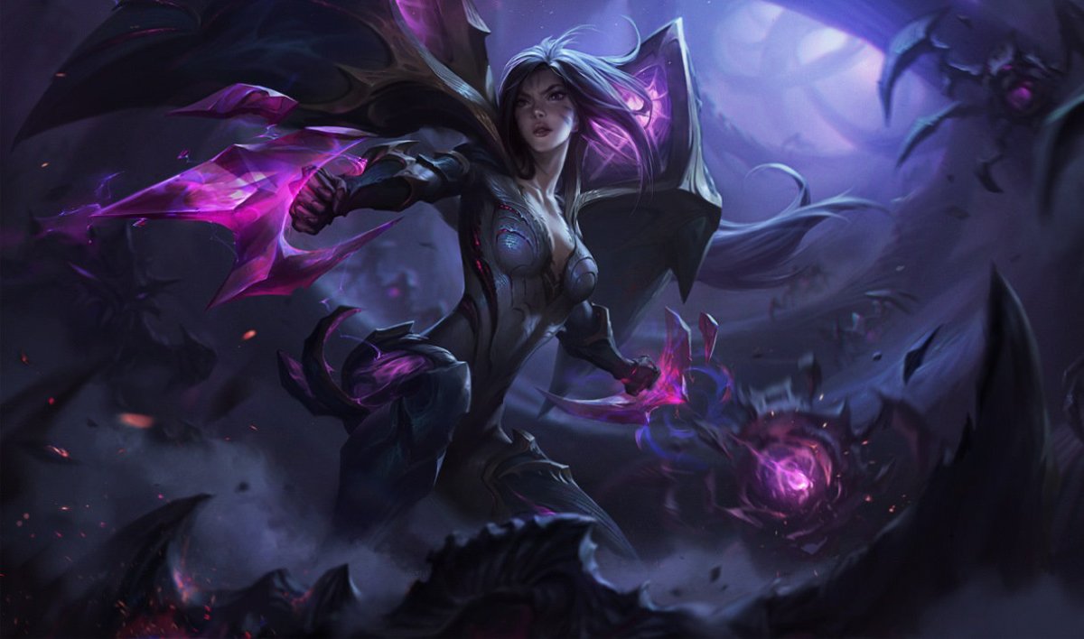 Kai'Sa moves through the Void in League of Legends.