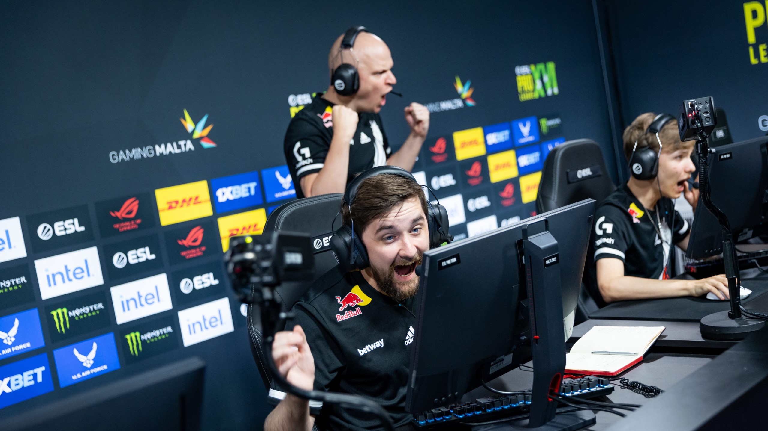 G2 win lengthy CS:GO battle against BIG in ESL Pro League season 16 with  the help of NiKo and huNter- Dot Esports