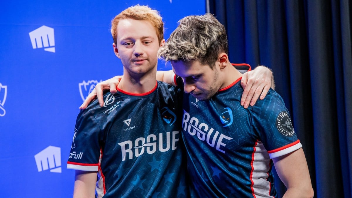 Odoamne and Larssen console each other after being eliminated from Worlds 2022.