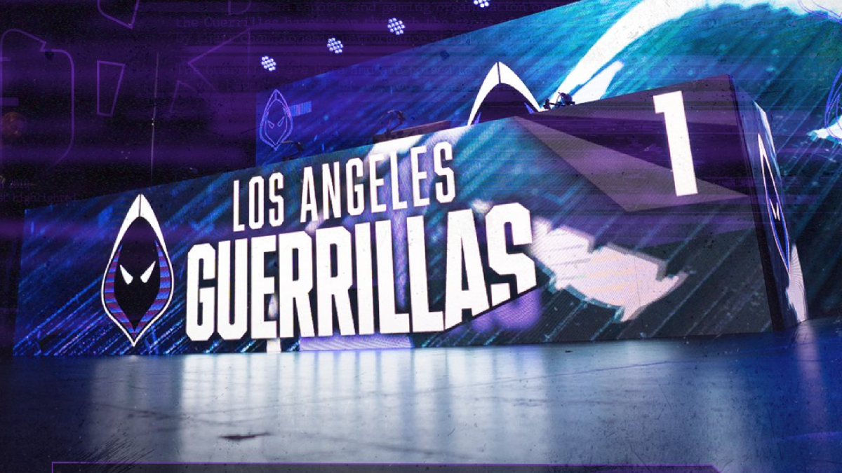 The text "Los Angeles Guerrilas" stretches across a digital screen with purple and blue colors.