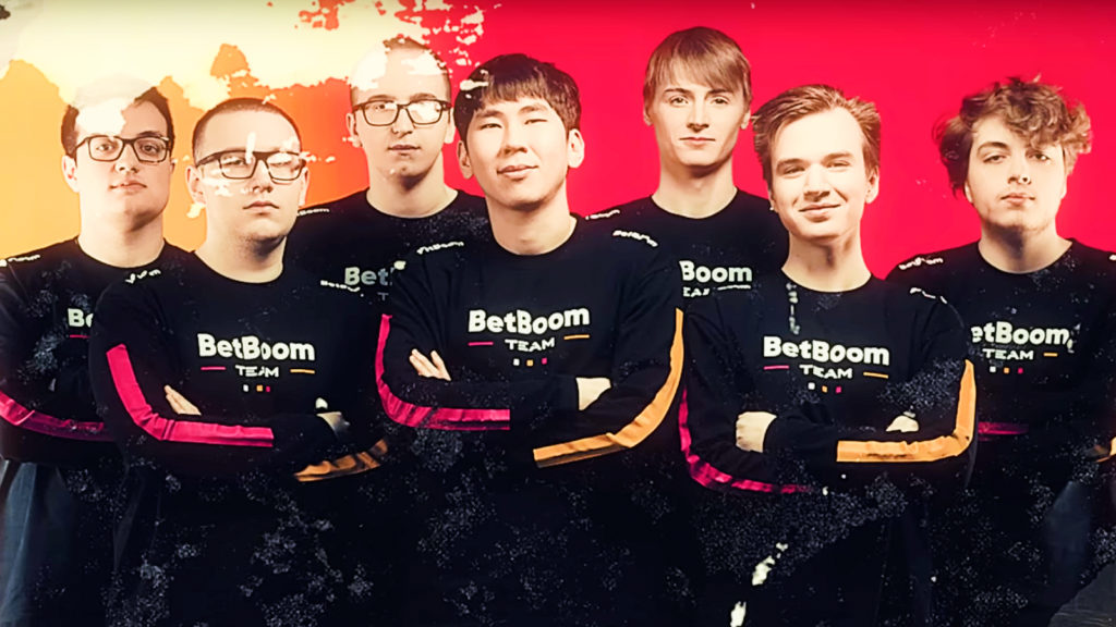 BetBoom's players posing for the camera.