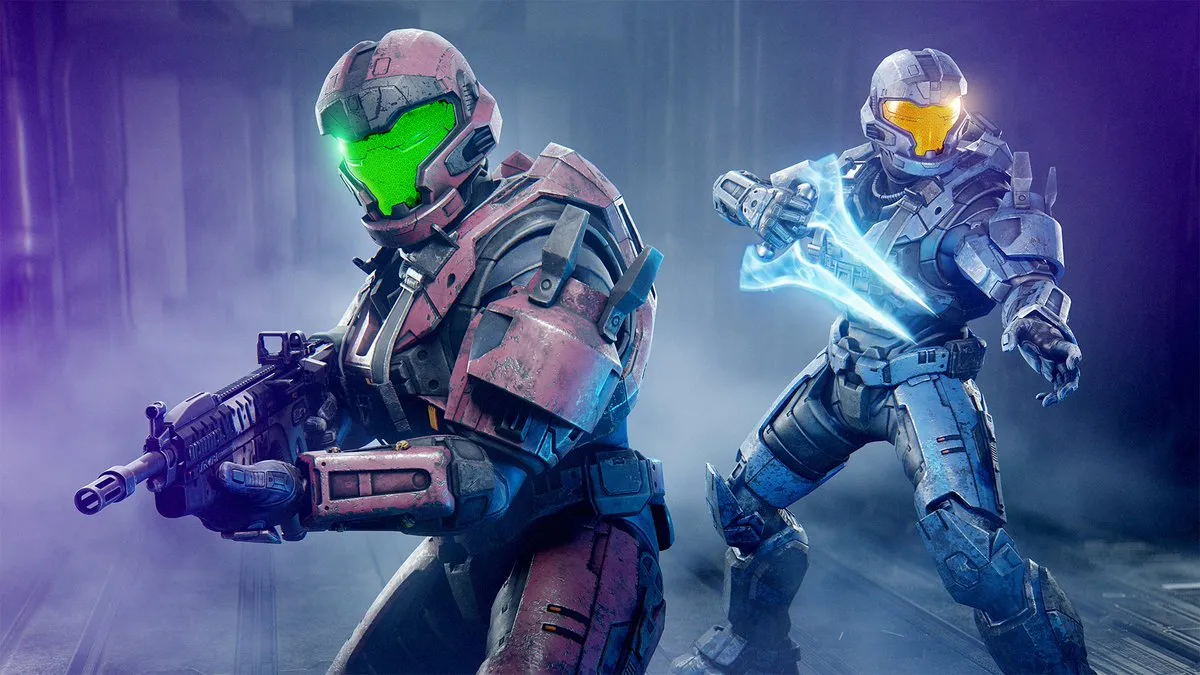 two Halo Infinite characters holding weapons