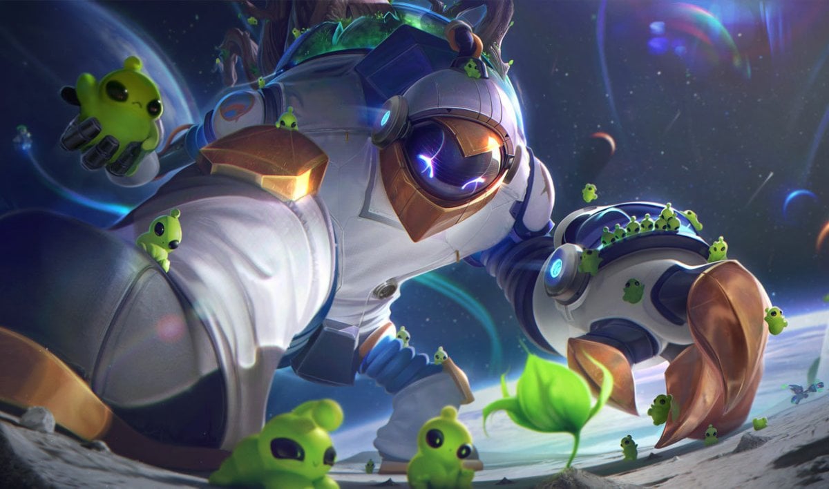 League of Legends' Astronaut Maokai skin, showing the tree-like creature in an space suit.