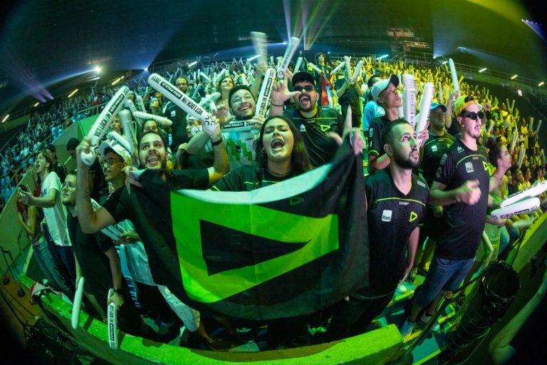 Brazilian FA's four-year Itau extension expanded to include esports -  SportsPro