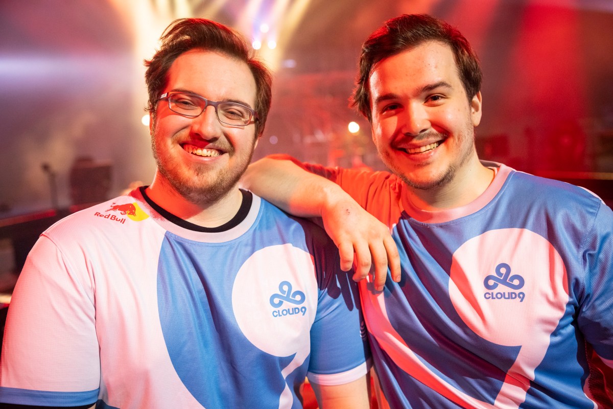 Yay and vanity posing together on stage during their time together on the Cloud9 VALORANT roster.