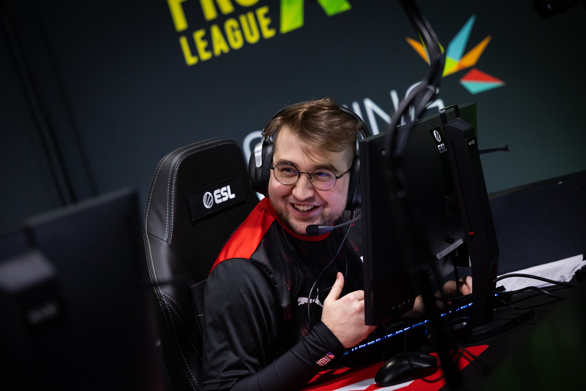 MOUZ sweep Spirit in BetBoom Dacha Belgrade grand final to take HLTV top spot for the first time ever