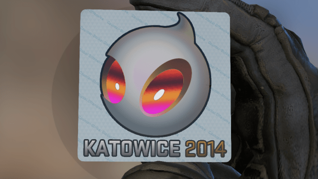 In-game display of CS:GO sticker Dignitas Holo @ Katowice 2014.