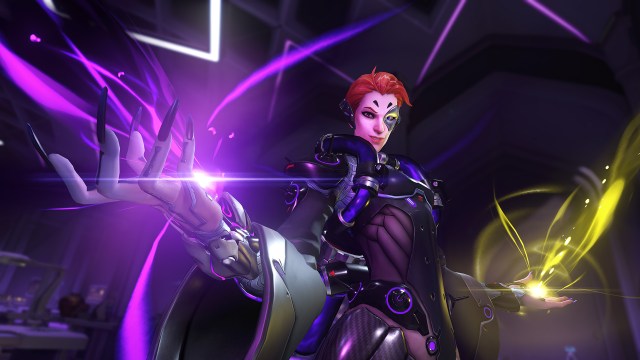 Moira emitting both her damage and her heals