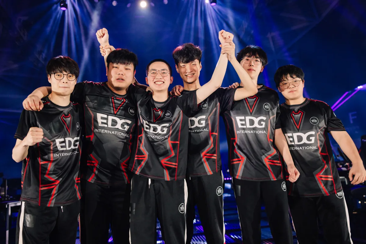 EDG's VALORANT team posing together, potentially after a win.