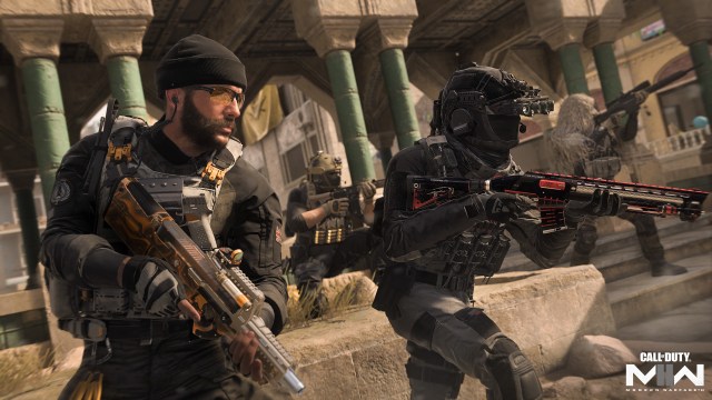 An image of Captain Price wielding an FR Avancer assault rifle in MW2.