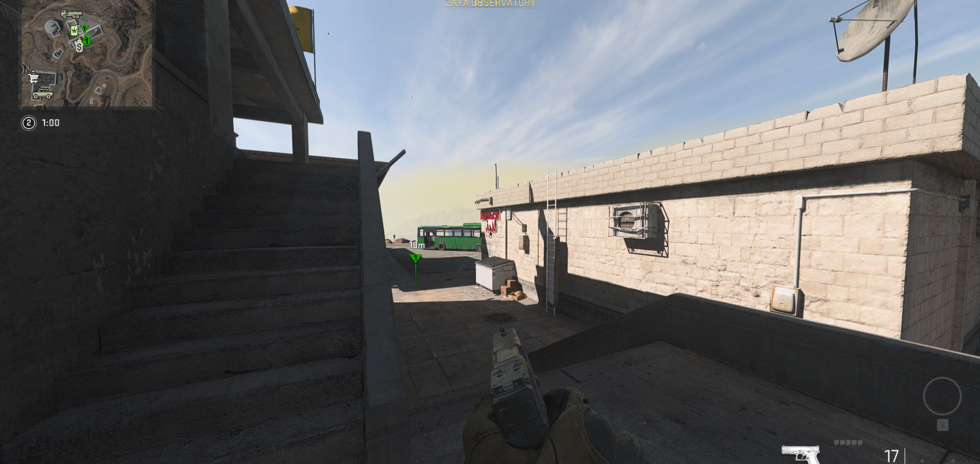 Screengrab di un cassonetto tra due edifici in DMZ