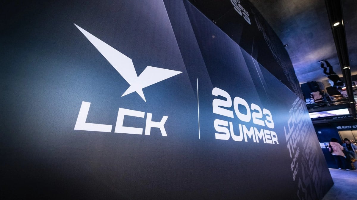 A picture of the LCK logo.