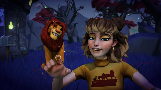 The player holding their hand up and smiling while taking a selfie with Simba.