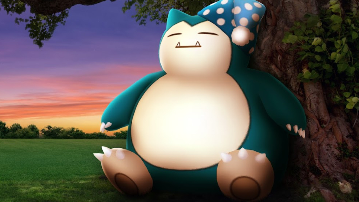 Snorlax leaning on a tree in Pokemon Go.