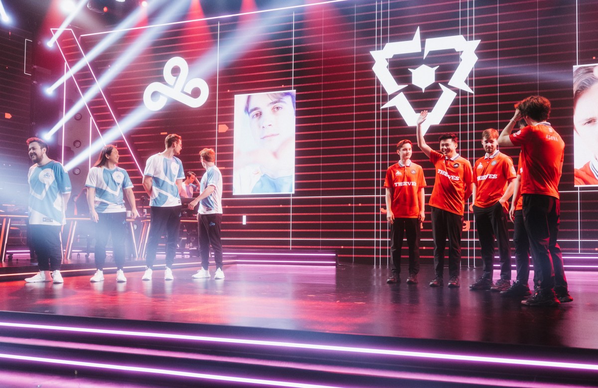 Cloud9 and 100 Thieves VALORANT rosters on stage during the VCT Americas 2023 season.