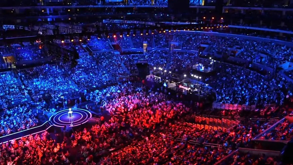 A picture of a big stadium at the League of Legends World Championship