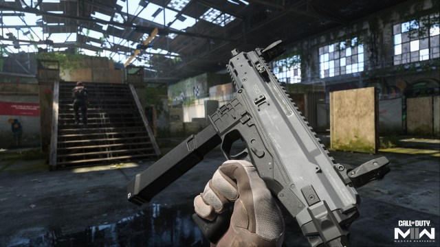 The ISO 9mm, MW2's new SMG in season 6.