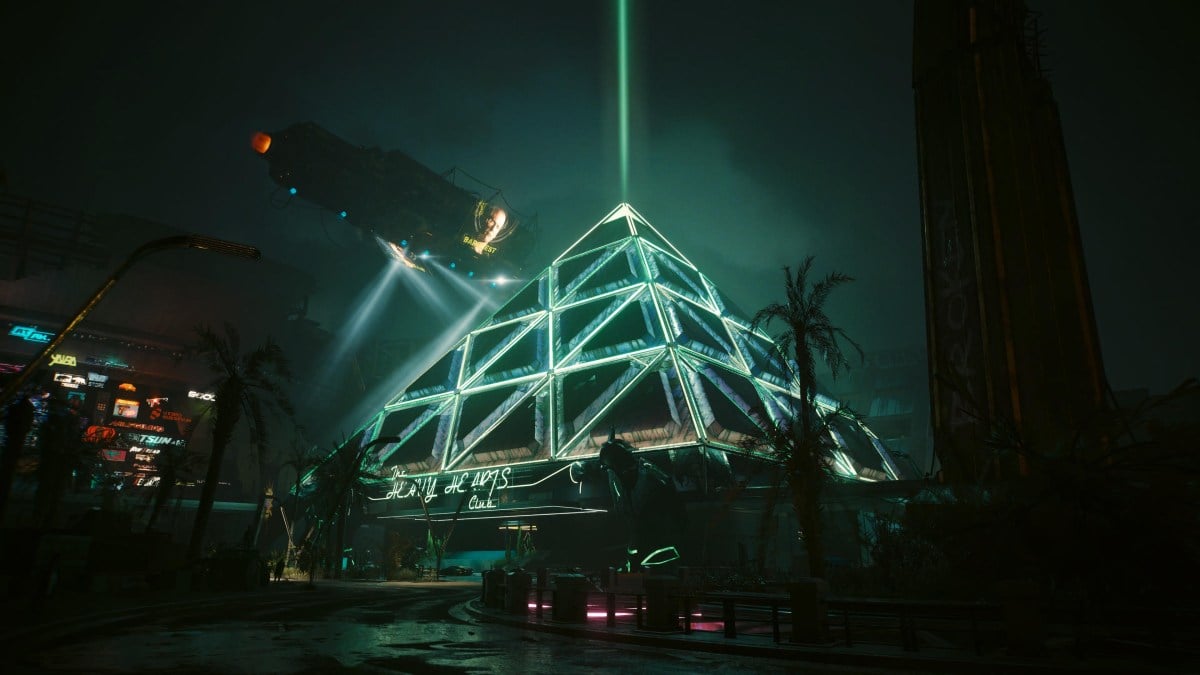 An in game screenshot of the pyramid in Dogtown from Cyberpunk 2077.