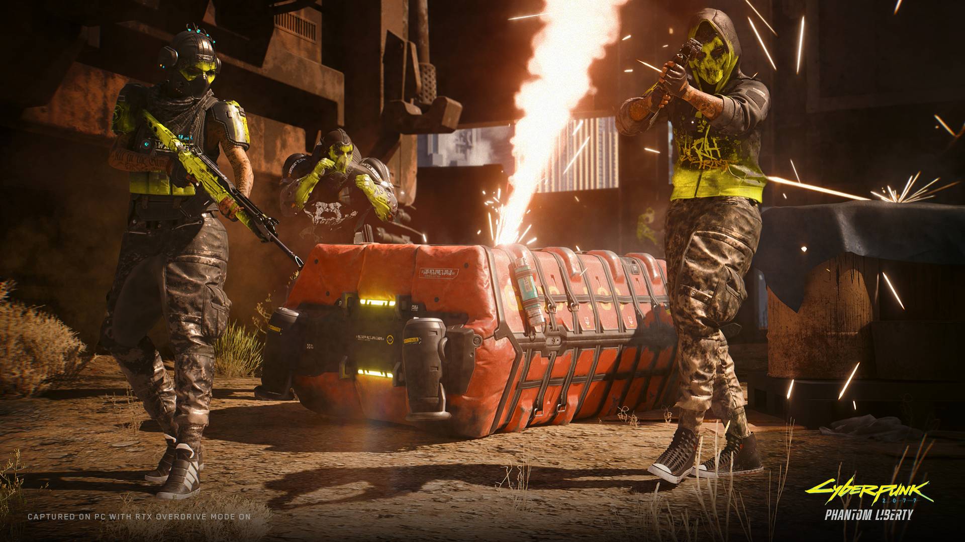 A group of armed mercenaries defending a bright red supply box in Cyberpunk 2077.