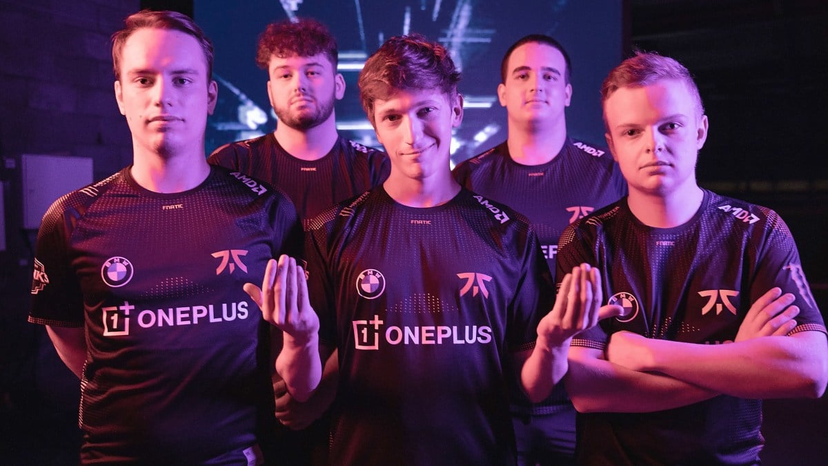 Fnatic and their team in the VALORANT Champions Tour 2021 season