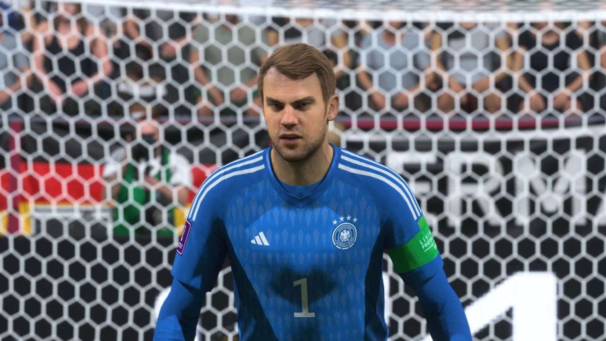 Manuel Neuer watching the ball in EA FC 24.
