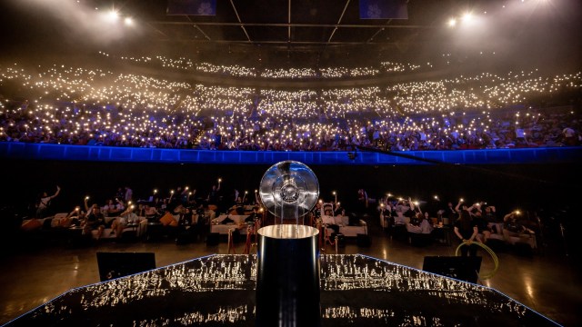 Australian fans lighting up the arena during IEM Sydney 2023.