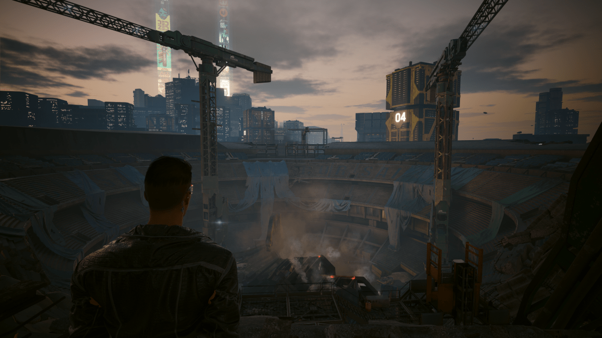 V looking out over Dogtown from the stadium viewpoint in Phantom Liberty (Cyberpunk 2077).