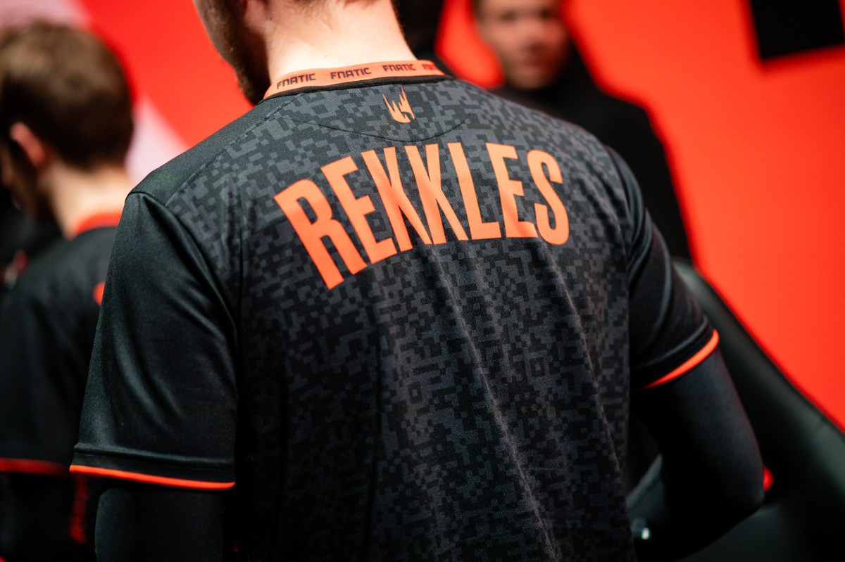 Rekkles jersey during the League of Legends European Championship Series Week 3 at the LEC Studio on February 14, 2020