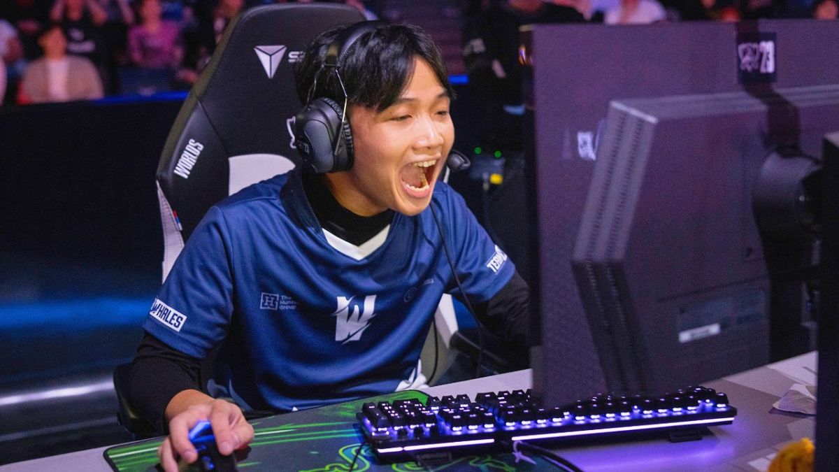 Tran "Artemis" Quoc Hung of Team Whales playing League