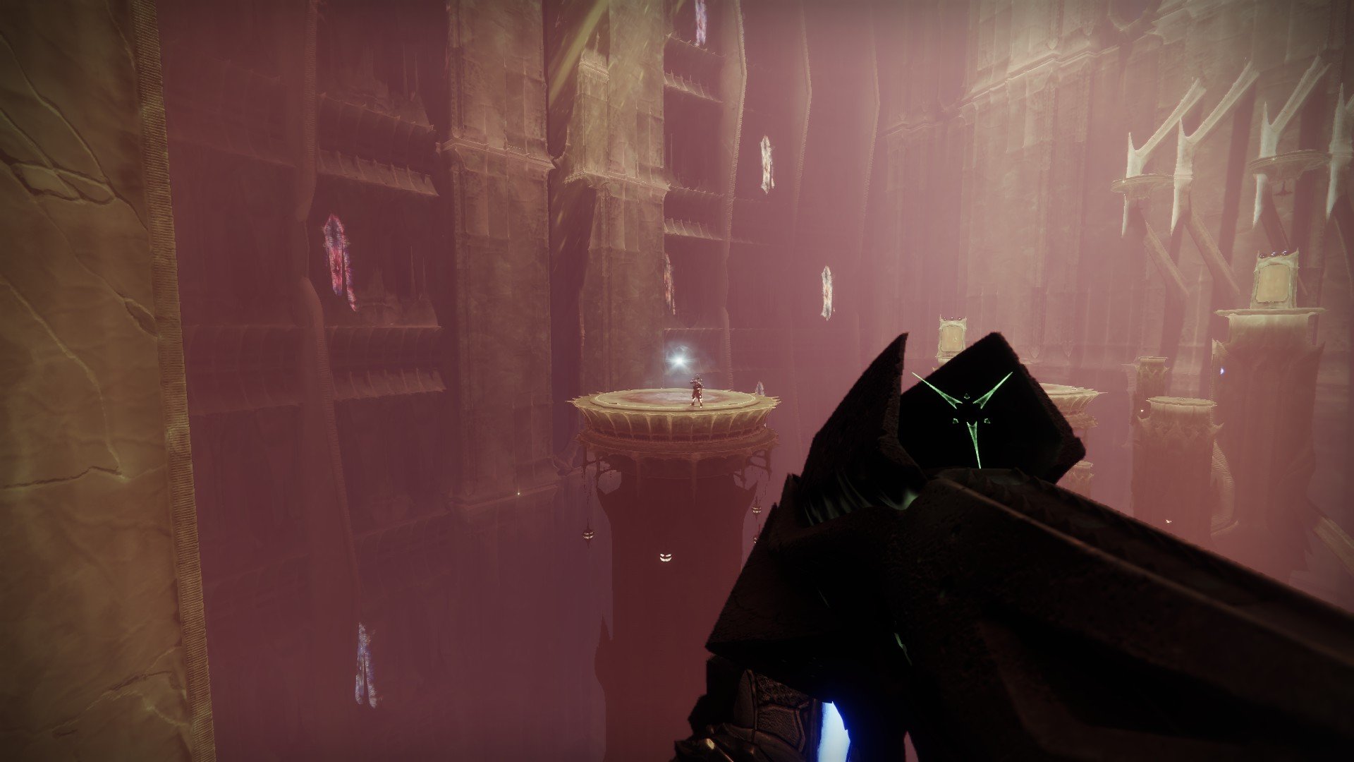 The last part of the jumping puzzle in Savathûn's Spire with a Deepsight node above a round platform.