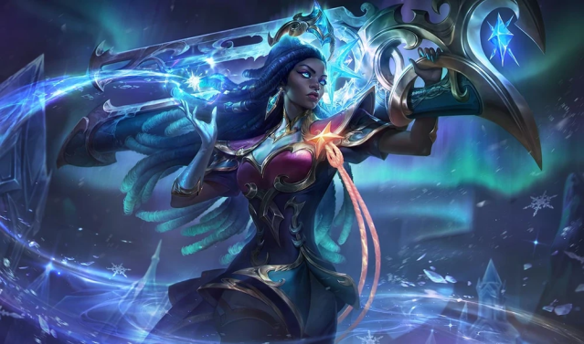 Winterblessed Senna hoisting her enormous gun on her shoulders in League of Legends