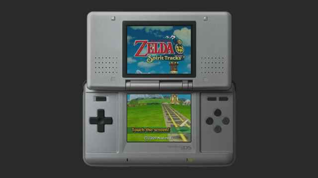 Nintendo DS with Legend of Zelda Spirit tracks